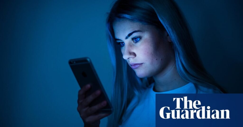 Instagram ‘pushes weight-loss messages to teenagers’ | Eating disorders | The Guardian
