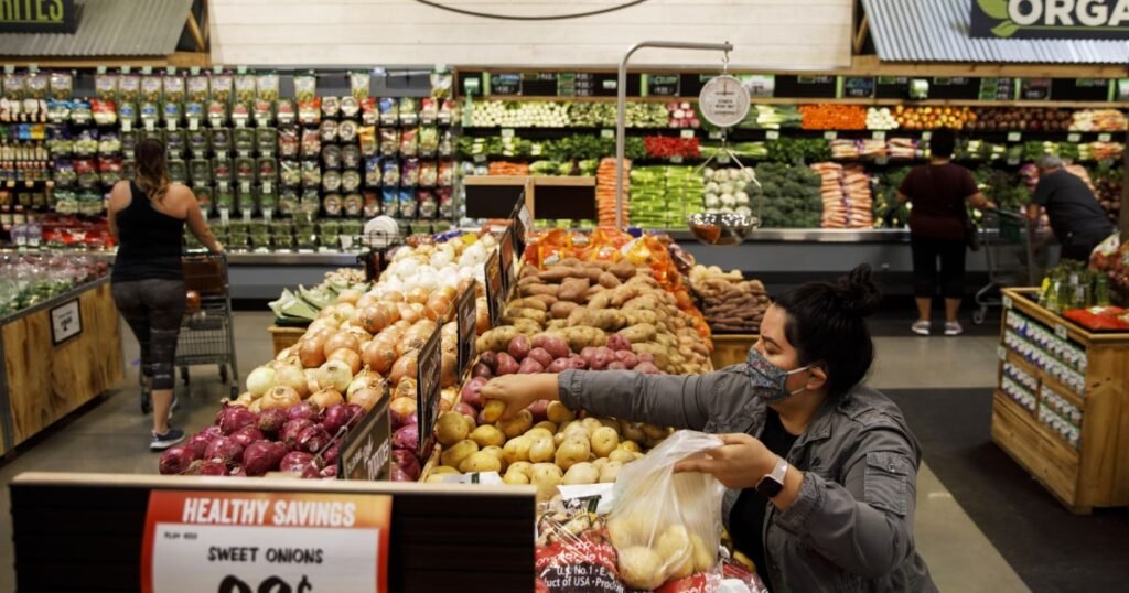 Nine out of 10 people getting SNAP benefits struggle to access a healthy diet, new study shows