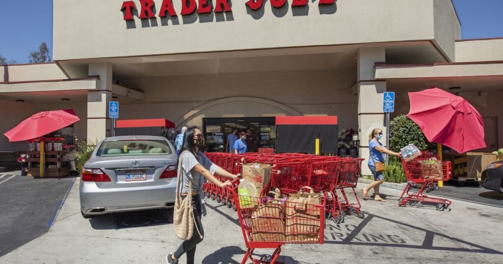 Hankering to try Trader Joe's sweet potato pasta salad or pumpkin cookies? Free samples are back