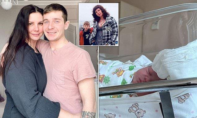 Russian weight-loss influencer who infamously dumped husband for STEP-SON gives birth to their child | Daily Mail Online
