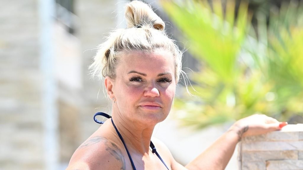 Kerry Katona admits she felt 'horrible and disgusting' in a bikini on recent holiday as she vows to continue weight loss journey after losing three stone | Daily Mail Online