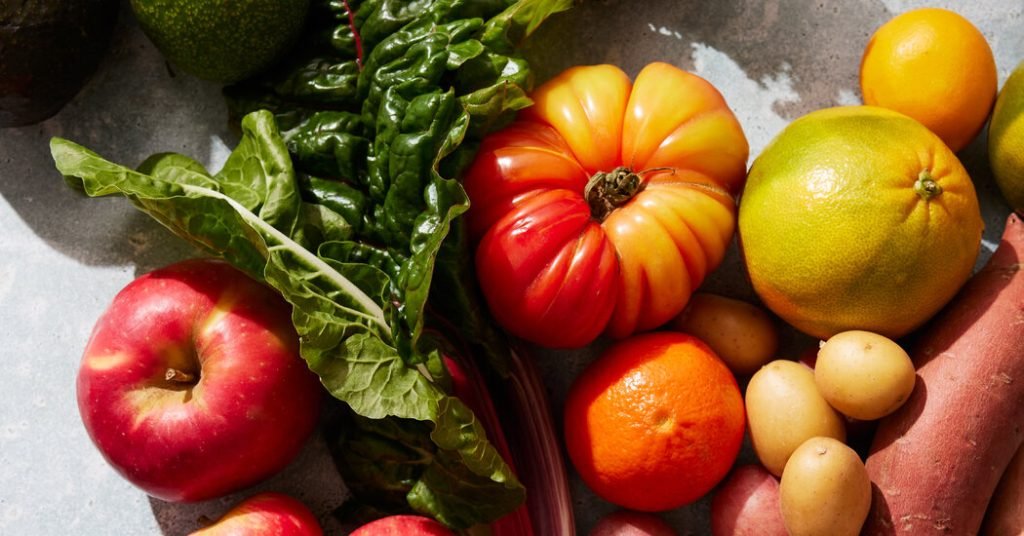 How to Put Fruits and Vegetables at the Center of Your Plate
